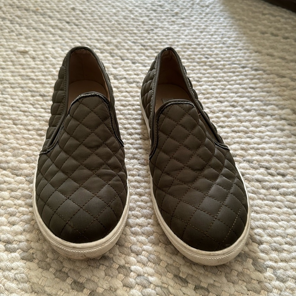 Steve Madden flats
